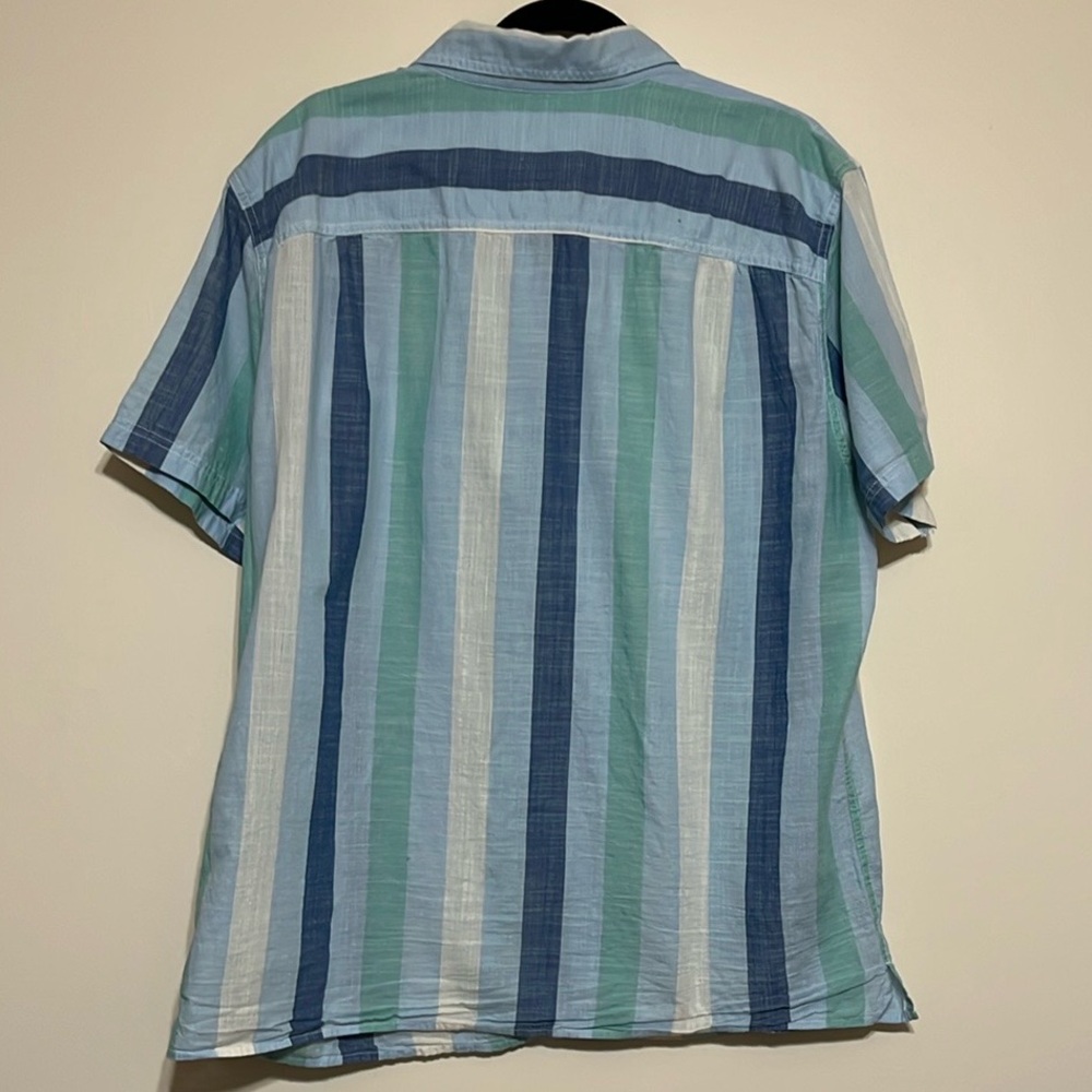 American Eagle Resort Button Down Shirt XL - Picture 4 of 6